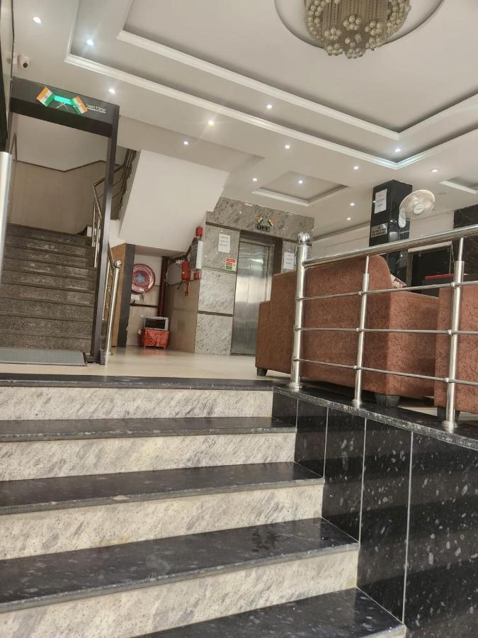 Hotel Ambe Inn By Ambience Delhi Igi Airport Nova Deli Exterior foto
